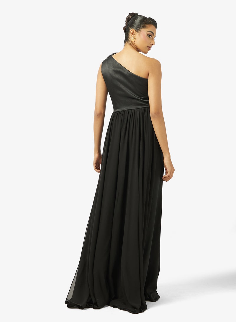 Iyra Floral Shoulder Maxi Dress - Image 2